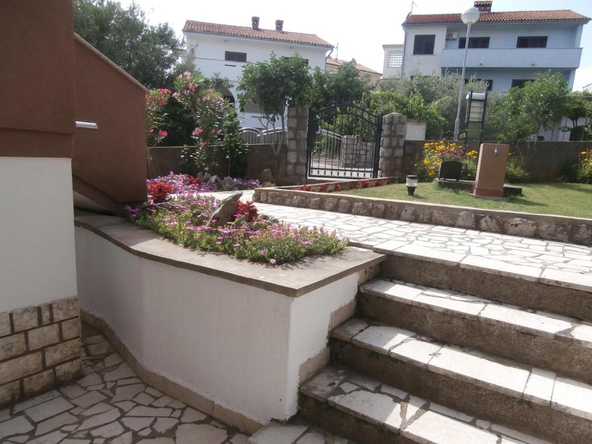Apartments Mira Krk Krk Town Exterior photo