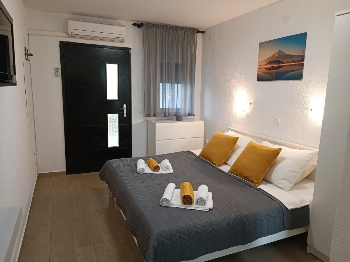 Apartments Mira Krk Krk Town Exterior photo